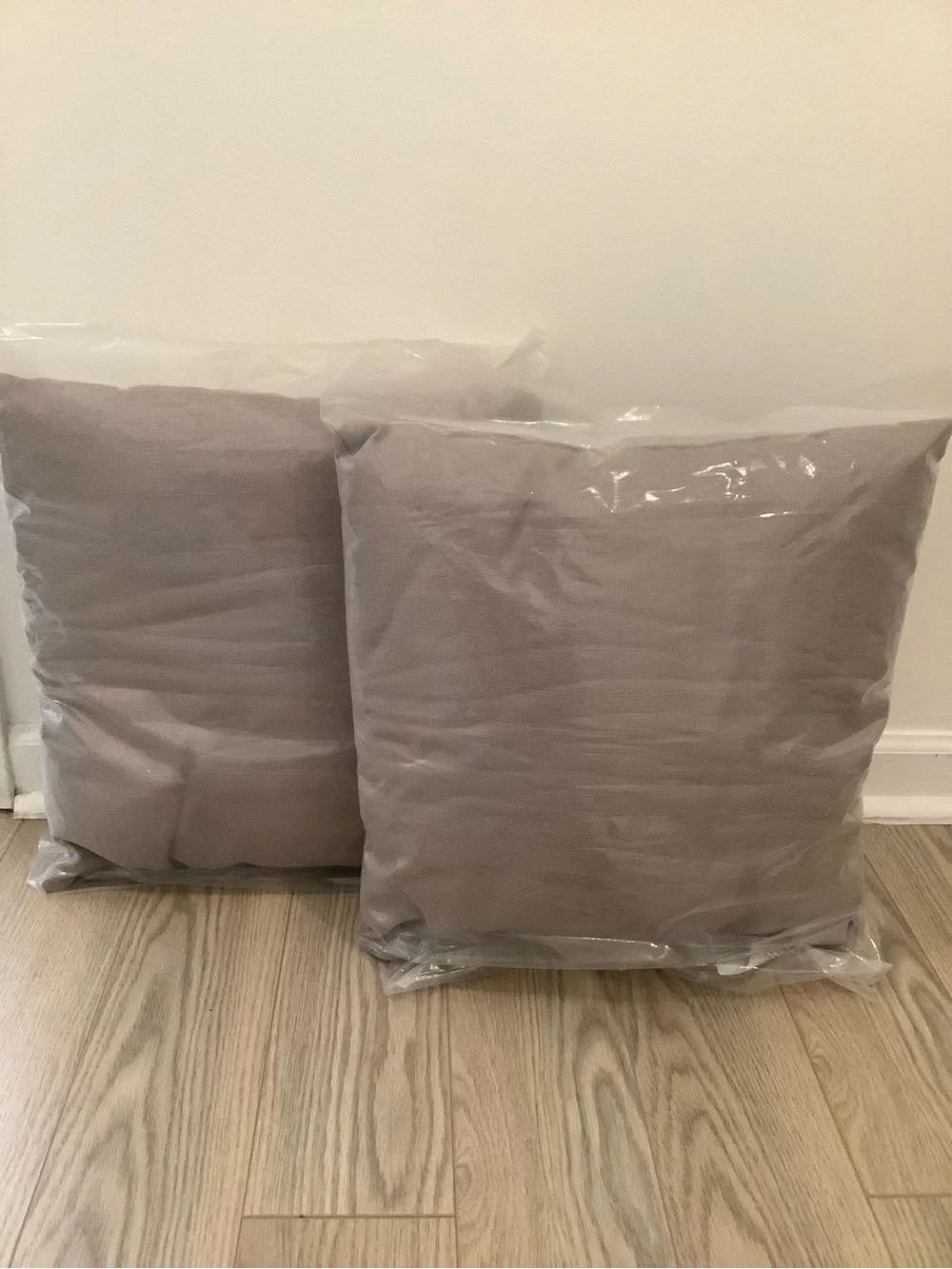 NWT Bundle Amazon basics toss pillows❤️❤️❤️❤️